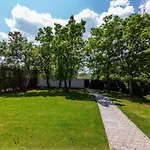 Peaceful Murvica Pool, Garden, And Modern Comfort - Two Bedroom With Private Pool Apartamento *